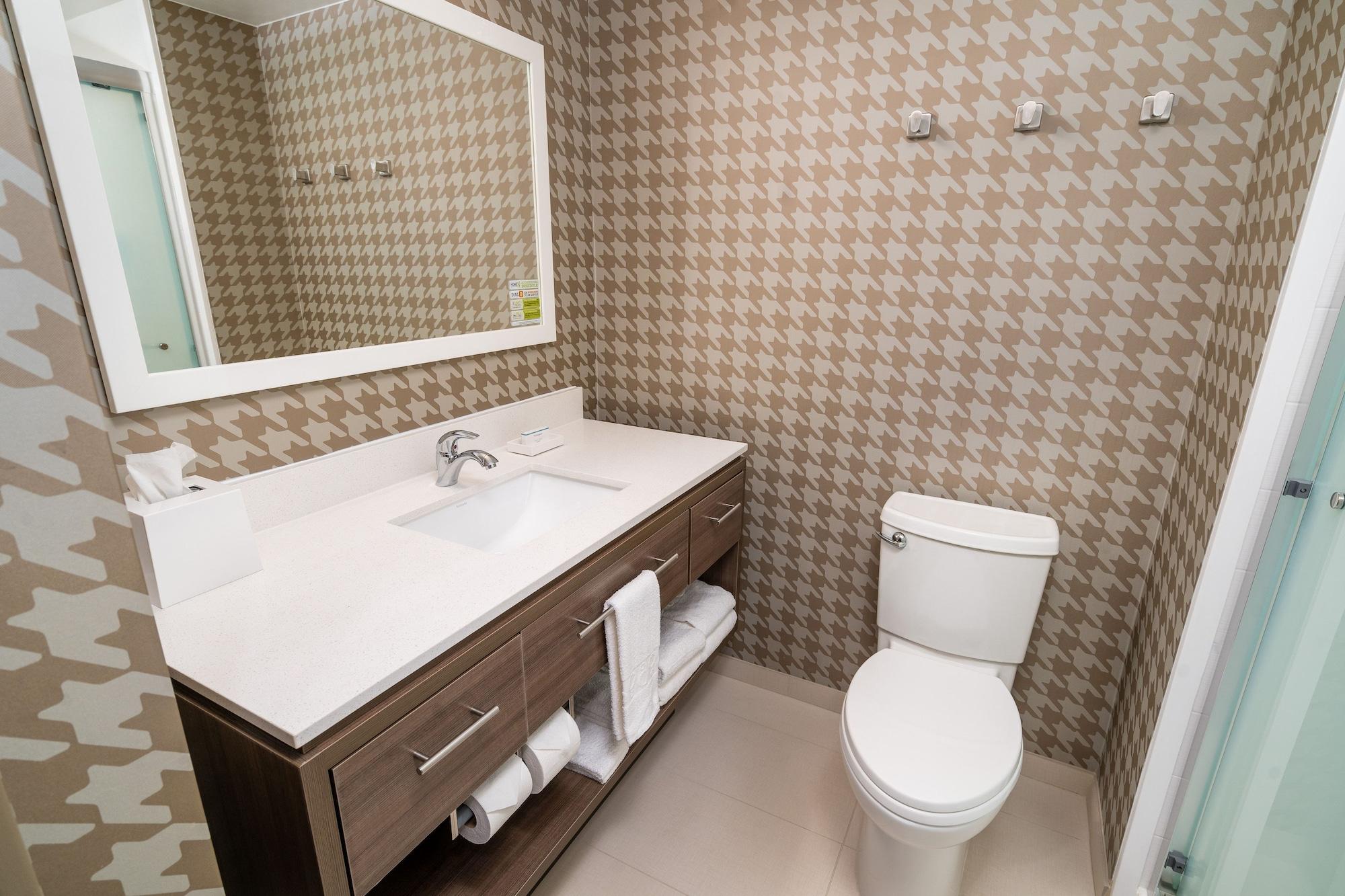 Home2 Suites Бейкерсфилд Экстерьер фото