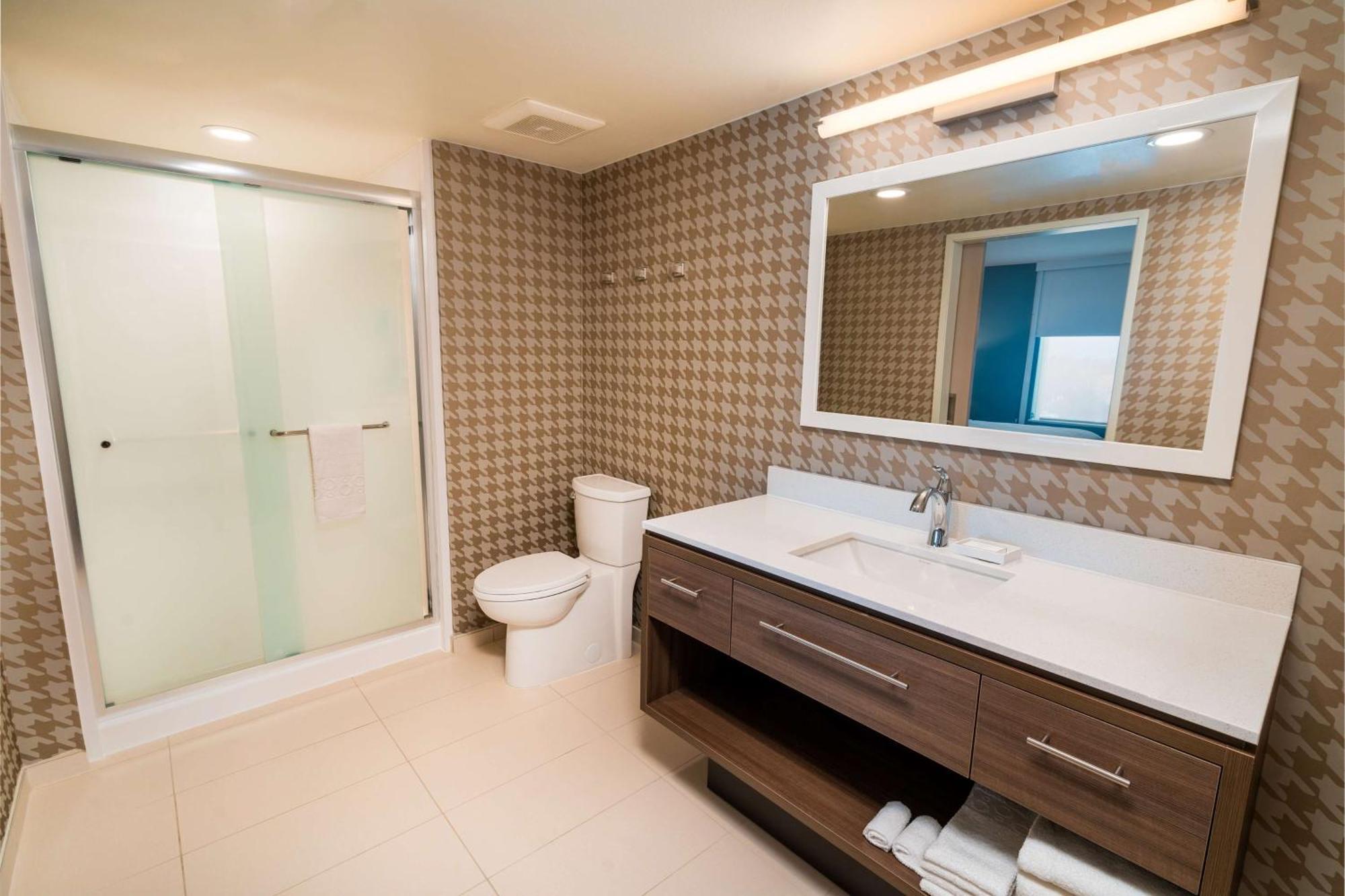 Home2 Suites Бейкерсфилд Экстерьер фото