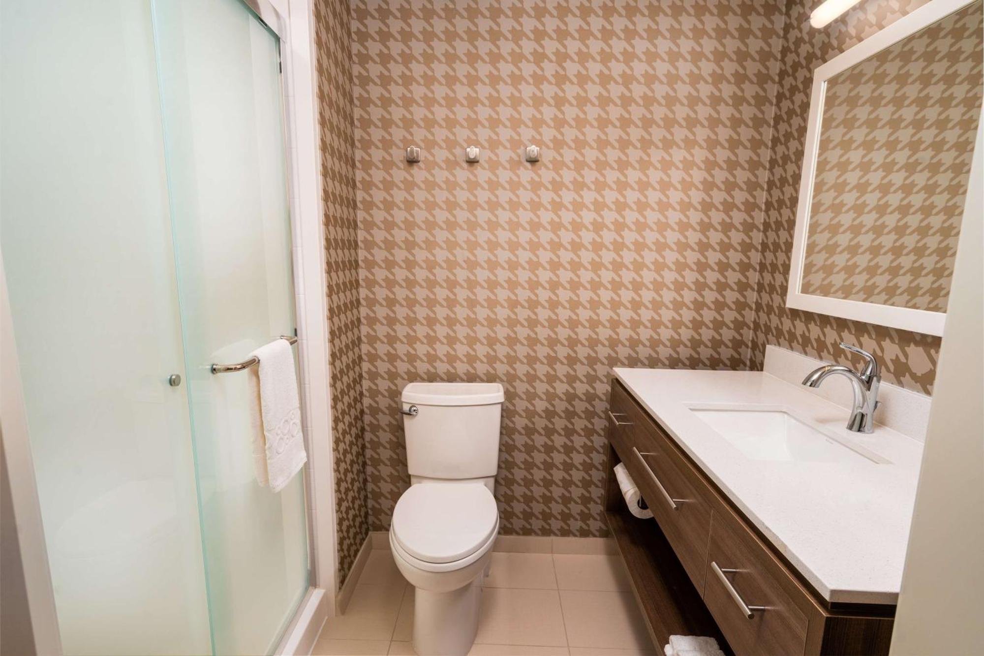 Home2 Suites Бейкерсфилд Экстерьер фото